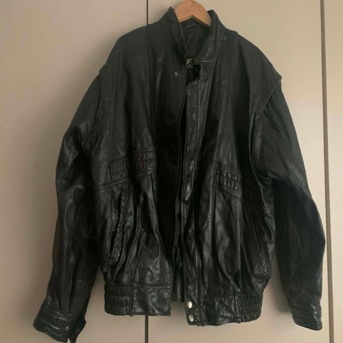 Leather men's jacket black size 52 like new