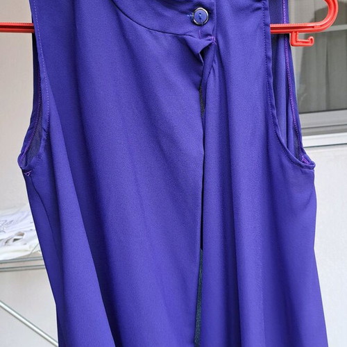 Sleeveless purple top with collar used, size S