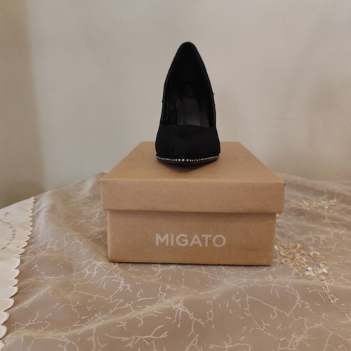 Migato suede black pumps like new, size 41, 10cm heel