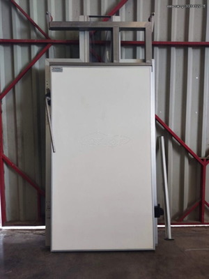 Sliding door for refrigeration chamber with transom, new