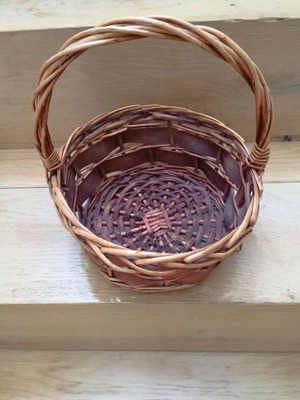 Wicker basket with handle used