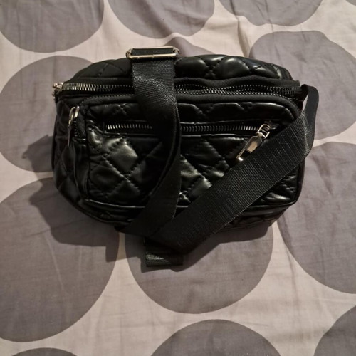Black leatherette crossbody shoulder banana bag like new