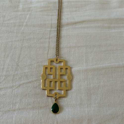 Women's long necklace