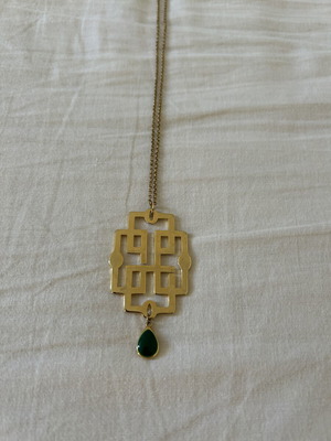 Women's long necklace