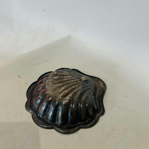 Yemon Vintage EPNS Shell Plate used, made in England 1950s