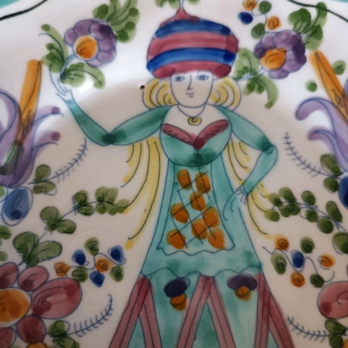 Handmade Skyrian plates used, 19 and 18 cm, set of two