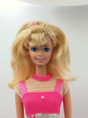 Flower Fun Barbie 1996 Mattel doll like new with original outfit and box