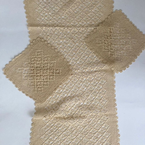 Vintage handmade crochet lace table linens set of 3, like new