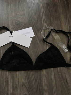 Patrizia Pepe Black Lace Bra New With Tag Size 0 XS