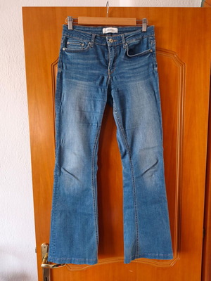 Zara women's straight-leg jeans like new, mid-rise, blue, size S