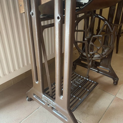 Sewing machine like new