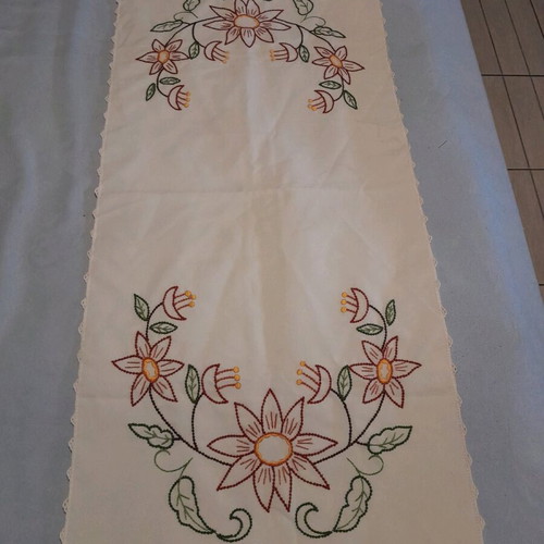 Handmade table runner with lace 120x50