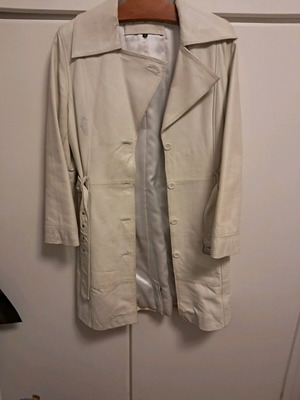Attrattivo women's leather coat like new