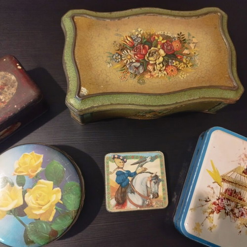 Metal Boxes Set of 5 used, 60s 70s designs