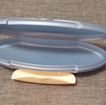 Tupperware glasses case used