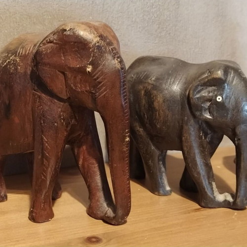 Elephants used, pack of 7, 6 wooden and 1 brass