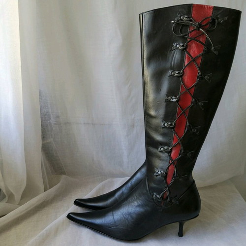Bournazos vintage y2k deadstock leather kitten heel boots