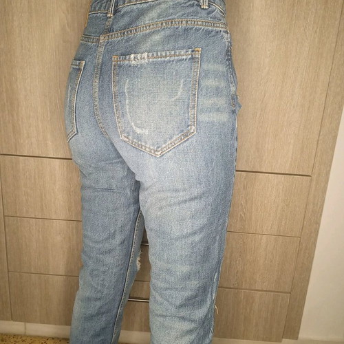 Bershka women's jeans like new, size 34, blue with rips