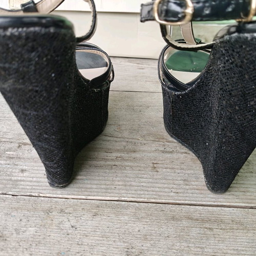 Black platform sandals with glitter like new, size 38