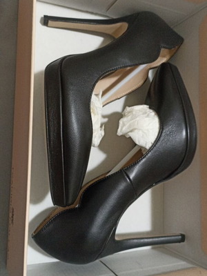 Γόβες Tsakiris Mallas δερμάτινες μαύρες καινούργιες, νούμερο 37