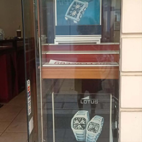 Jewellery store furniture