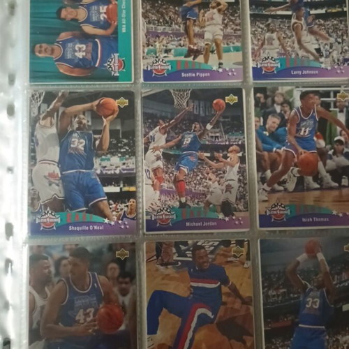 NBA album Upper Deck 1992-1993 like new, fully completed