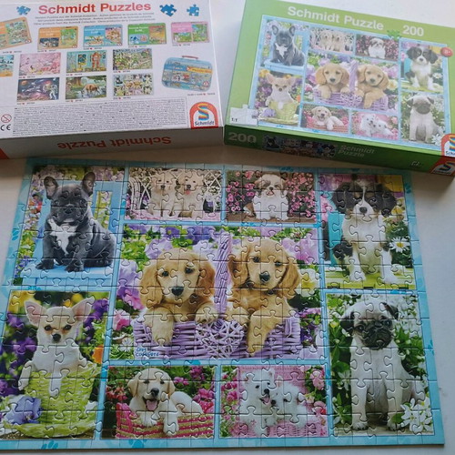 Schmidt Puzzle 56162 Puppies 200 pieces like new
