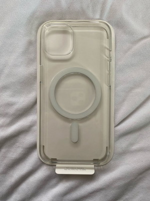 Apple 13 clear MagSafe case