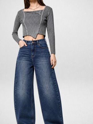 Blue denim women's barrel fit jeans, mid-rise