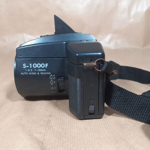 Canon S-1000F 50mm f/6.3 camera used for parts or repair