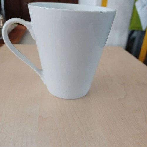 Ceramic mug white like new