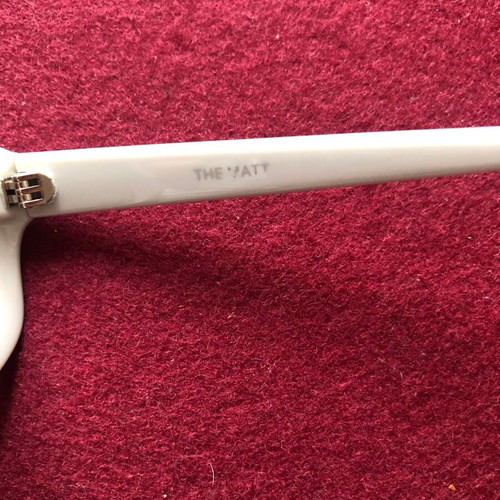 Komono Matt Unisex sunglasses like new with light gray frame