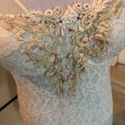 Vintage bodysuit like new with embroidery and lace, size L