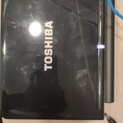 Toshiba NB200-13J netbook used with 500GB HDD and antiX Linux