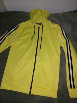 Yellow fine cardigan like new, size M