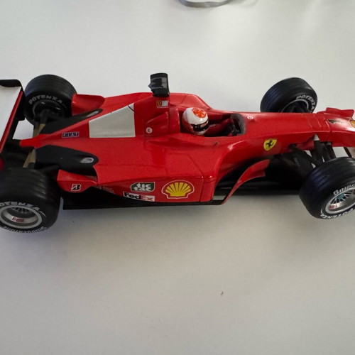 Ferrari f1 E2001 “Cesar Nose” used 1:18 Hot Wheels