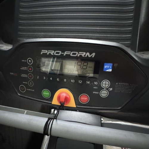 Folding Treadmill like new, 1.60m length, shock-absorbing floor