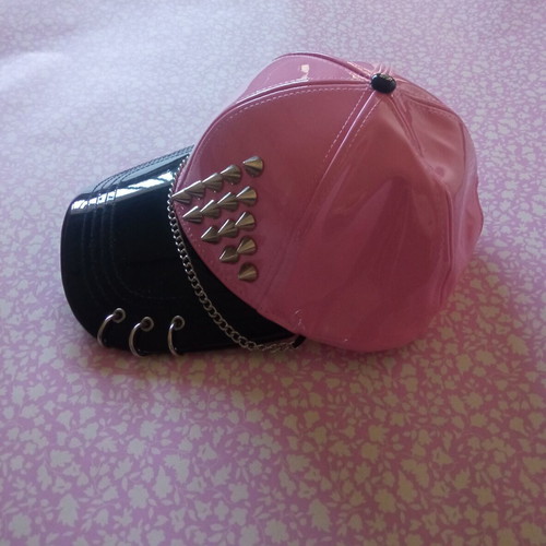 Pink hat size L