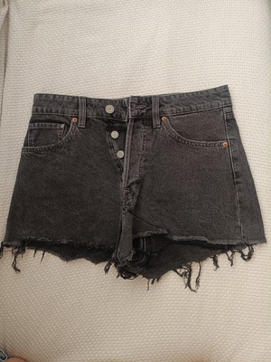 H&M Jean Black Shorts Size 38 Like New