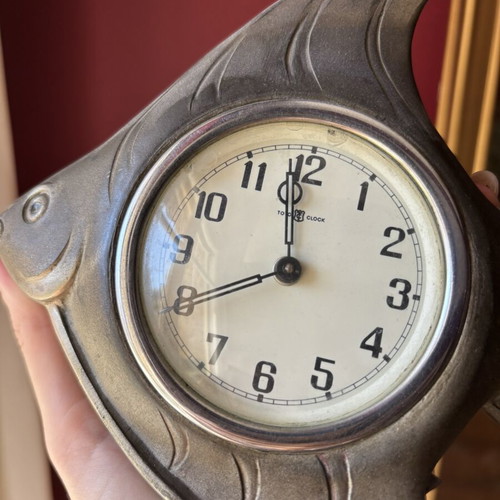 Vintage fish tabletop clock used, metal decorative