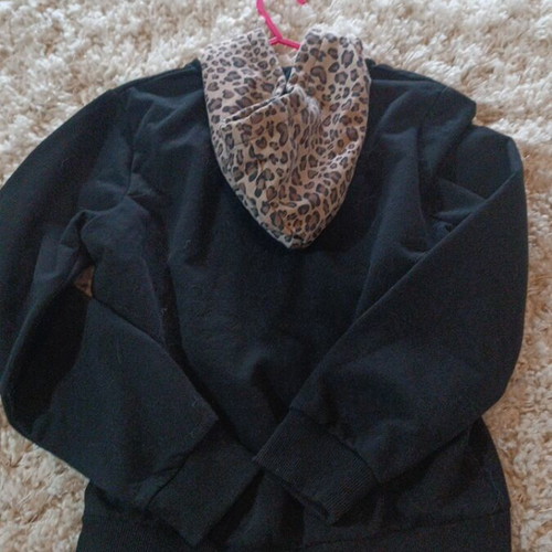 Girls' jacket size 12 like new, black