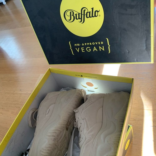Buffalo platform sneakers like new, beige, size 39