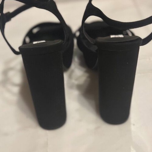 Steve Madden sandals new, size 38.5, black