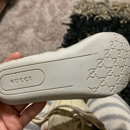 Gucci sneakers used, size 38, beige
