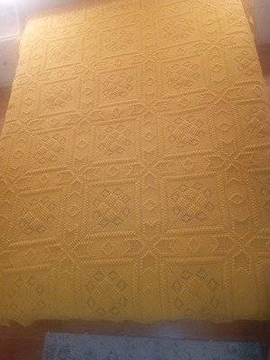 Handmade vintage crochet blanket like new 230x190