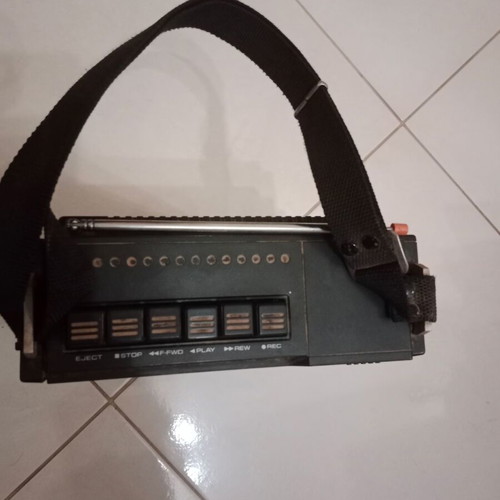 Sanyo M2528N radio cassette player used, vintage, non-working