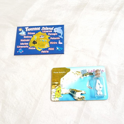 Thassos and Lefkada souvenir magnet set, 2 pieces
