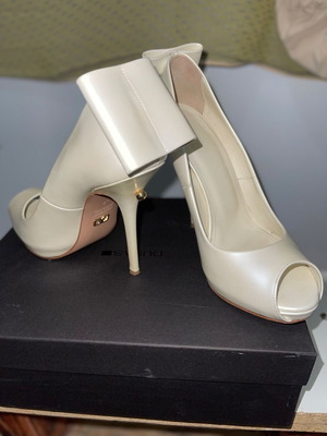 Γόβες Dukas καινούργιες, χρώματος ivoire, δερμάτινες, τακούνι 12cm