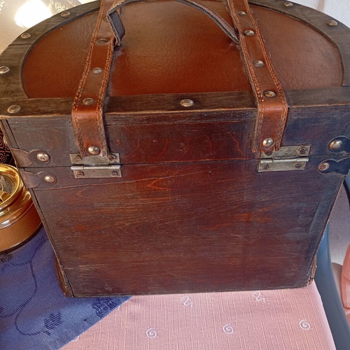 Collectible decorative box hatbox used, vintage style, leather and wood, Beijing 2008 Olympics