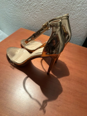 Alta Moda gold high heel sandals used size 39